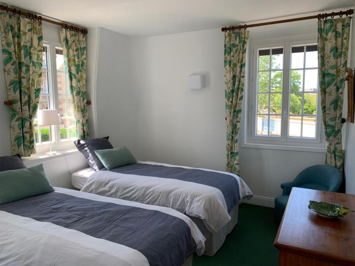 Villa Avec Jardin A Cabourg, Proche Plage Et Centre - Fr-1-487-324 Экстерьер фото