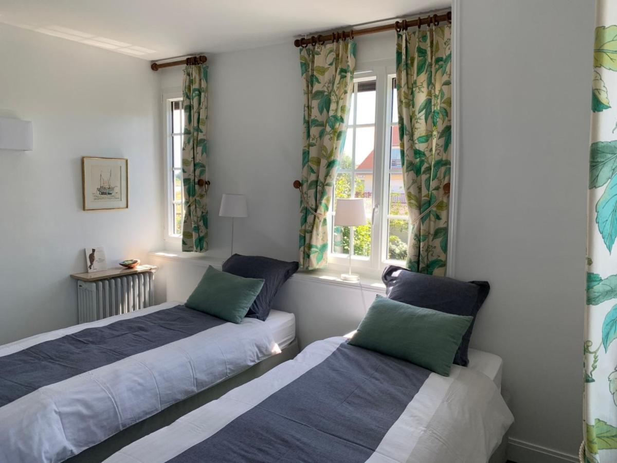 Villa Avec Jardin A Cabourg, Proche Plage Et Centre - Fr-1-487-324 Экстерьер фото